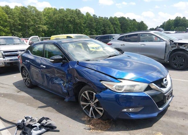 2016 NISSAN Maxima