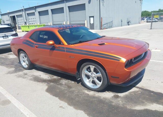 2011 DODGE Challenger