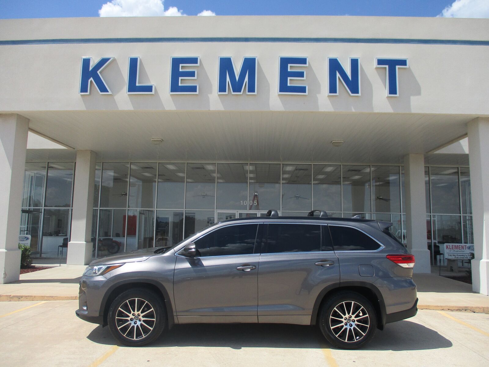 2017 TOYOTA Highlander