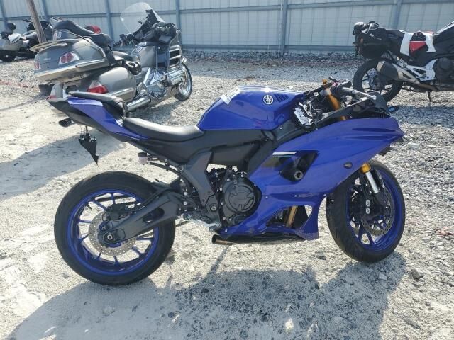 2025 YAMAHA YZF