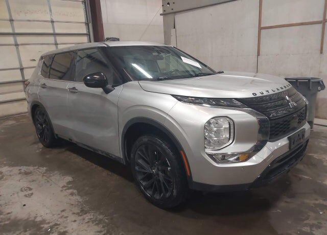 2022 MITSUBISHI Outlander