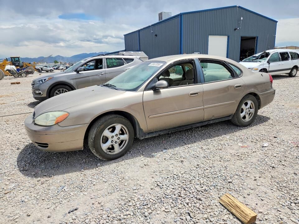 2004 FORD Taurus