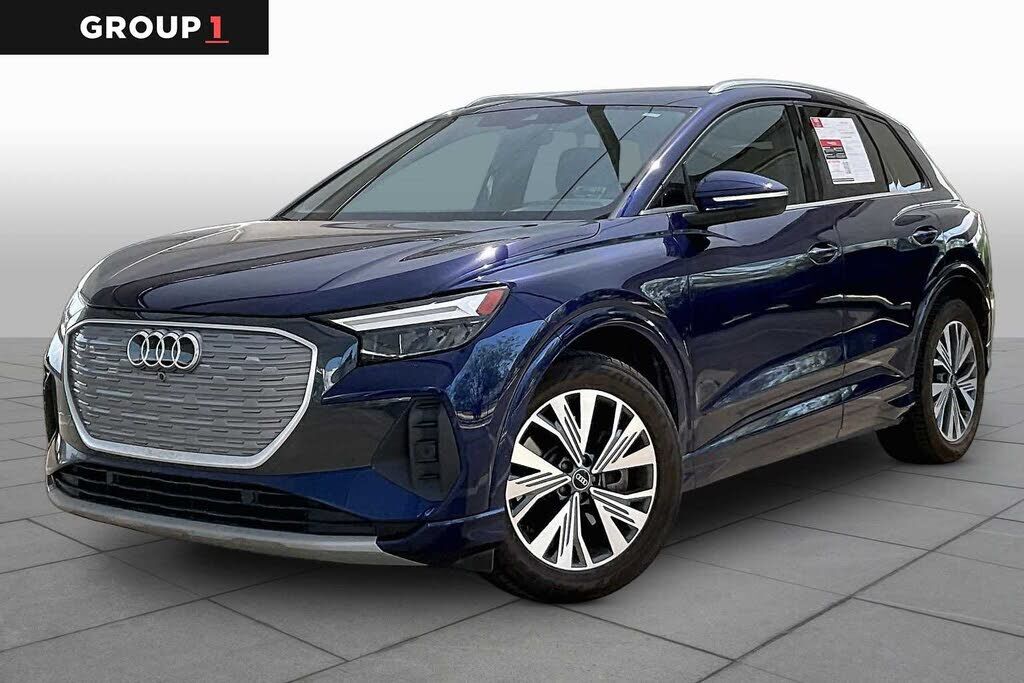 2023 AUDI Q4