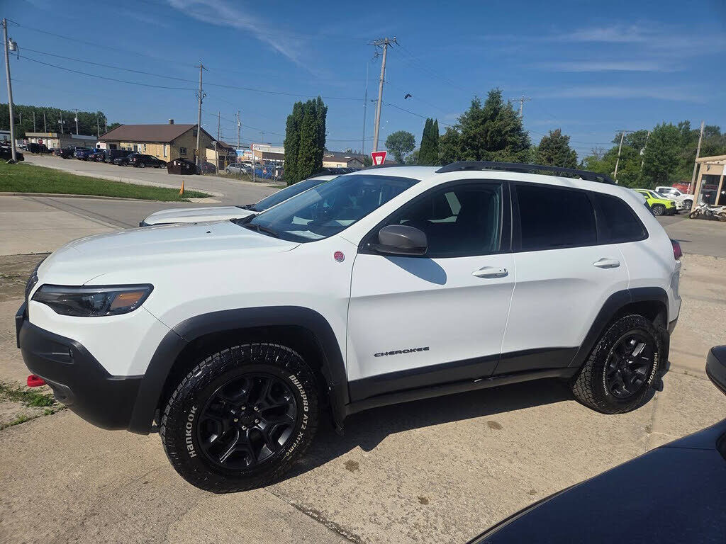 2020 JEEP Cherokee