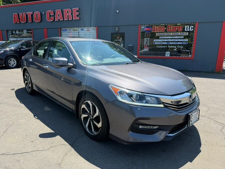 2017 HONDA Accord