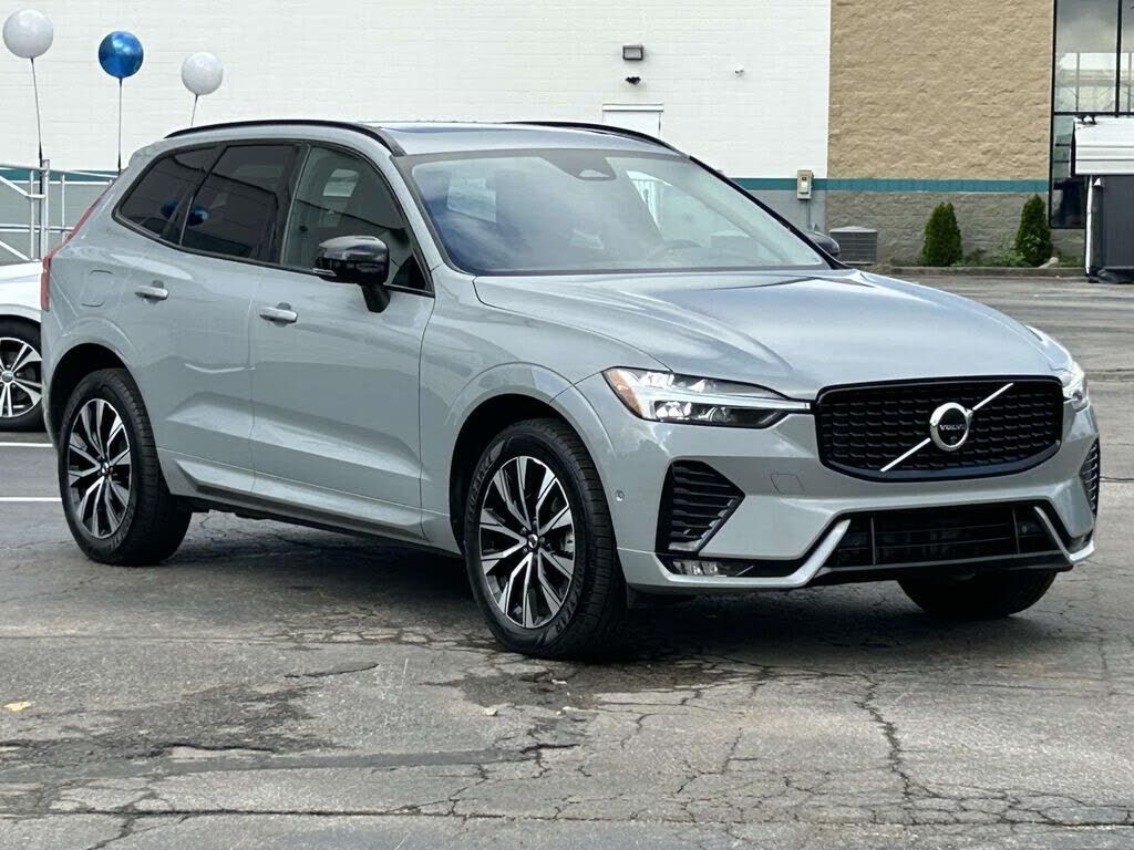 2024 VOLVO XC60