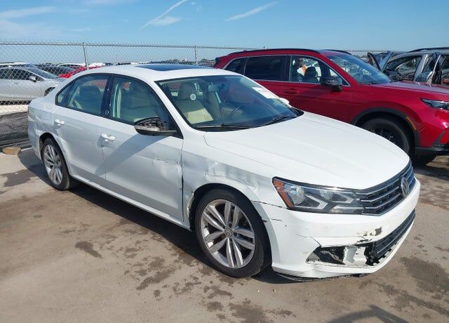2019 VOLKSWAGEN Passat