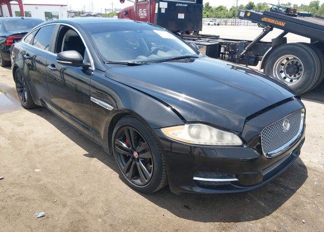 2015 JAGUAR XJ