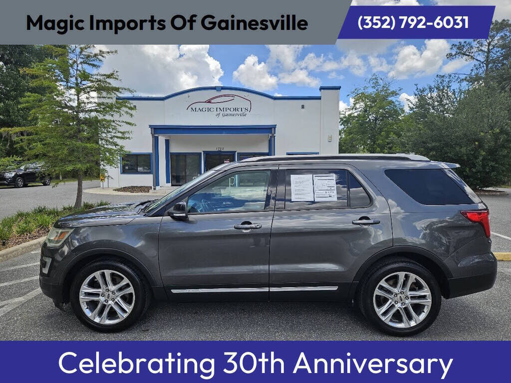 2017 FORD Explorer