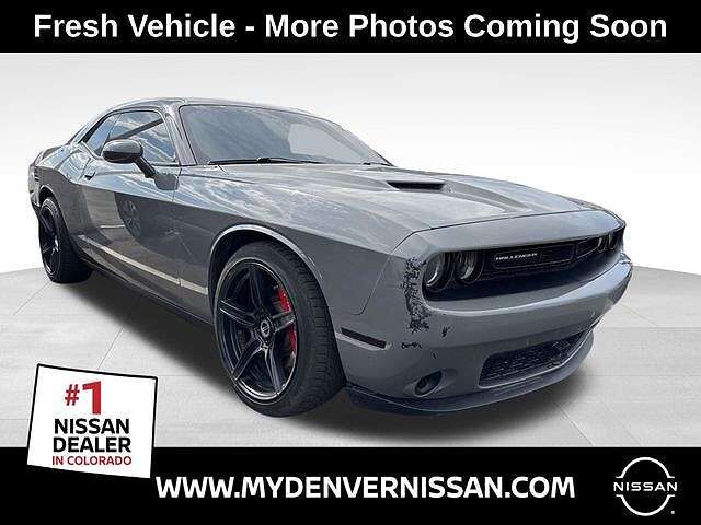 2017 DODGE Challenger