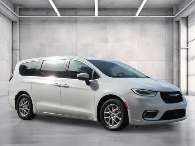 2023 CHRYSLER Pacifica