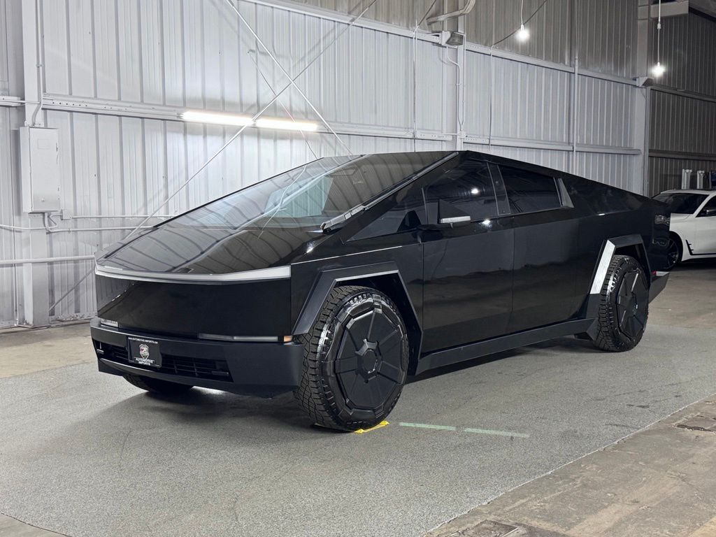 2024 TESLA Cybertruck