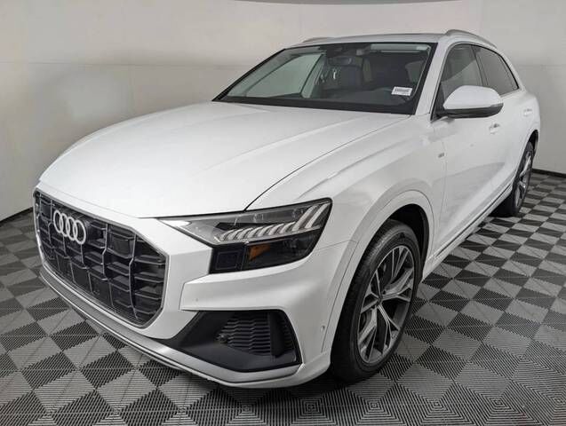 2023 AUDI Q8