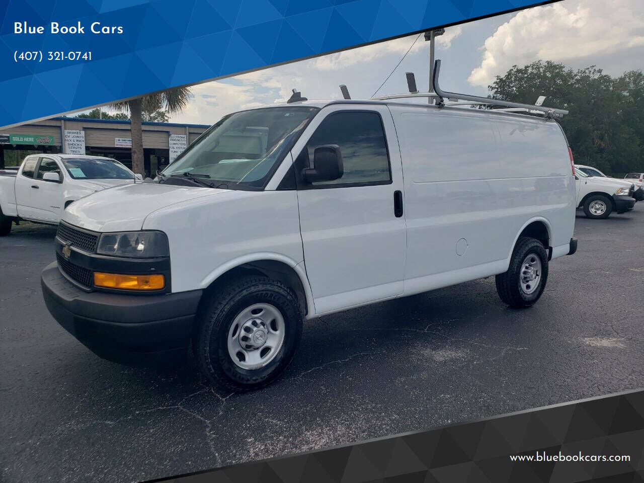 2021 CHEVROLET Express
