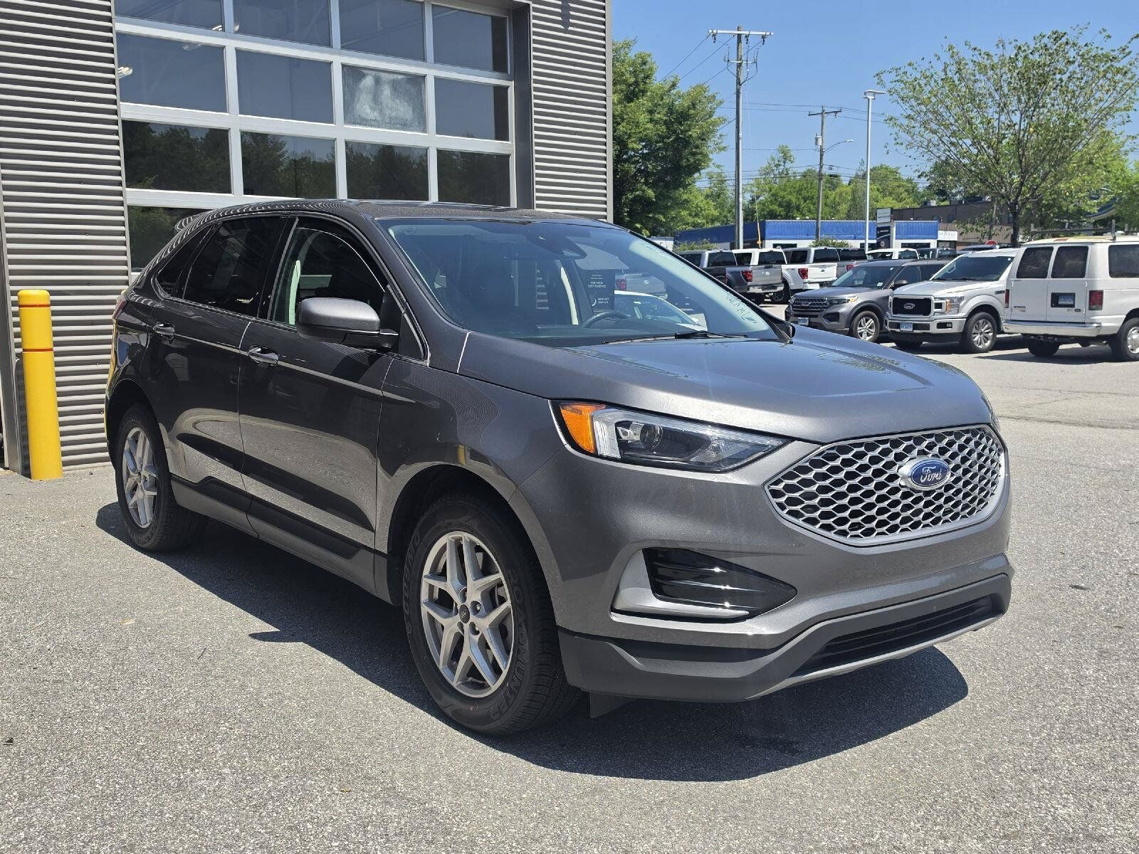 2024 FORD Edge