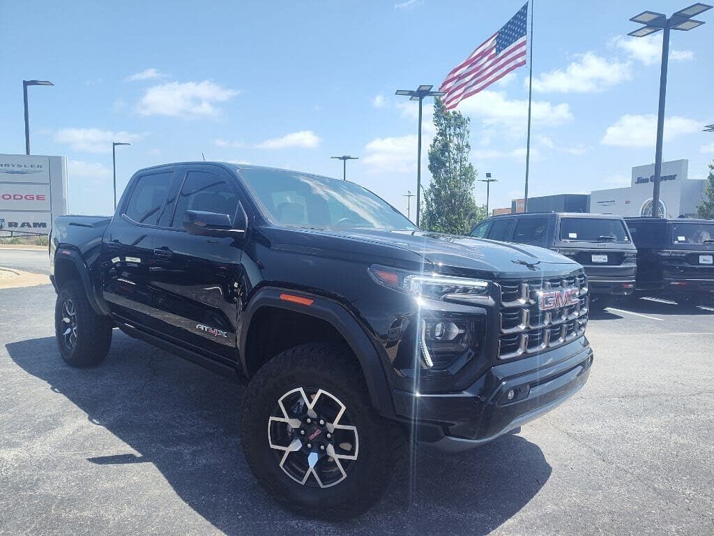 2024 GMC Canyon