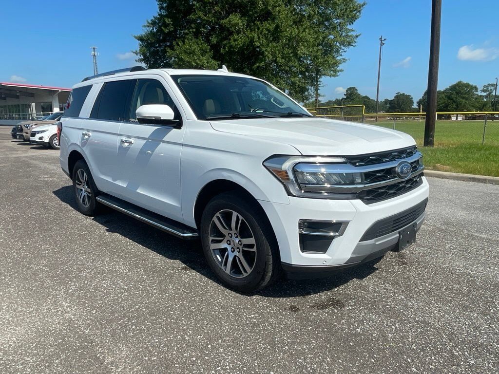 2022 FORD Expedition
