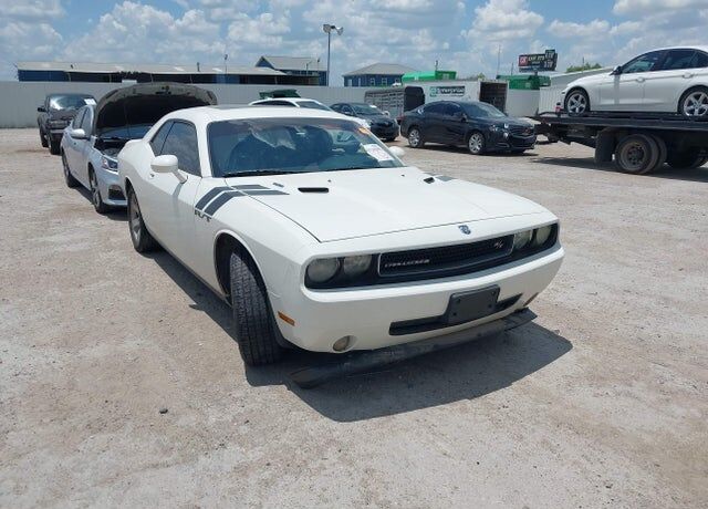 2009 DODGE Challenger