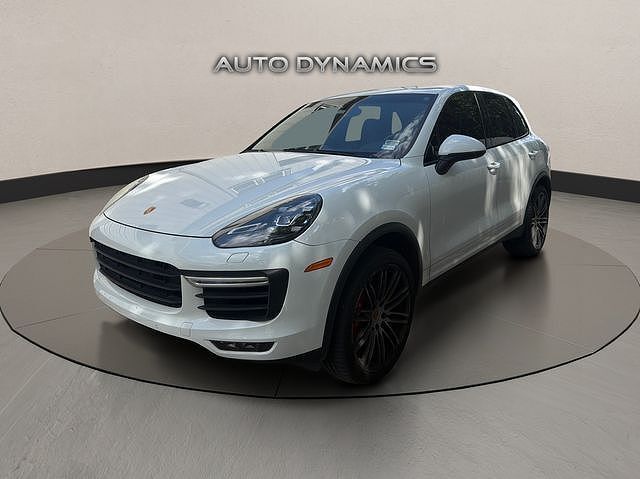2015 PORSCHE Cayenne