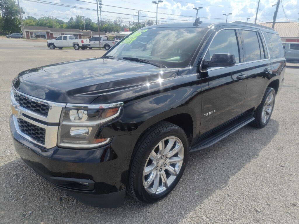 2017 CHEVROLET Tahoe