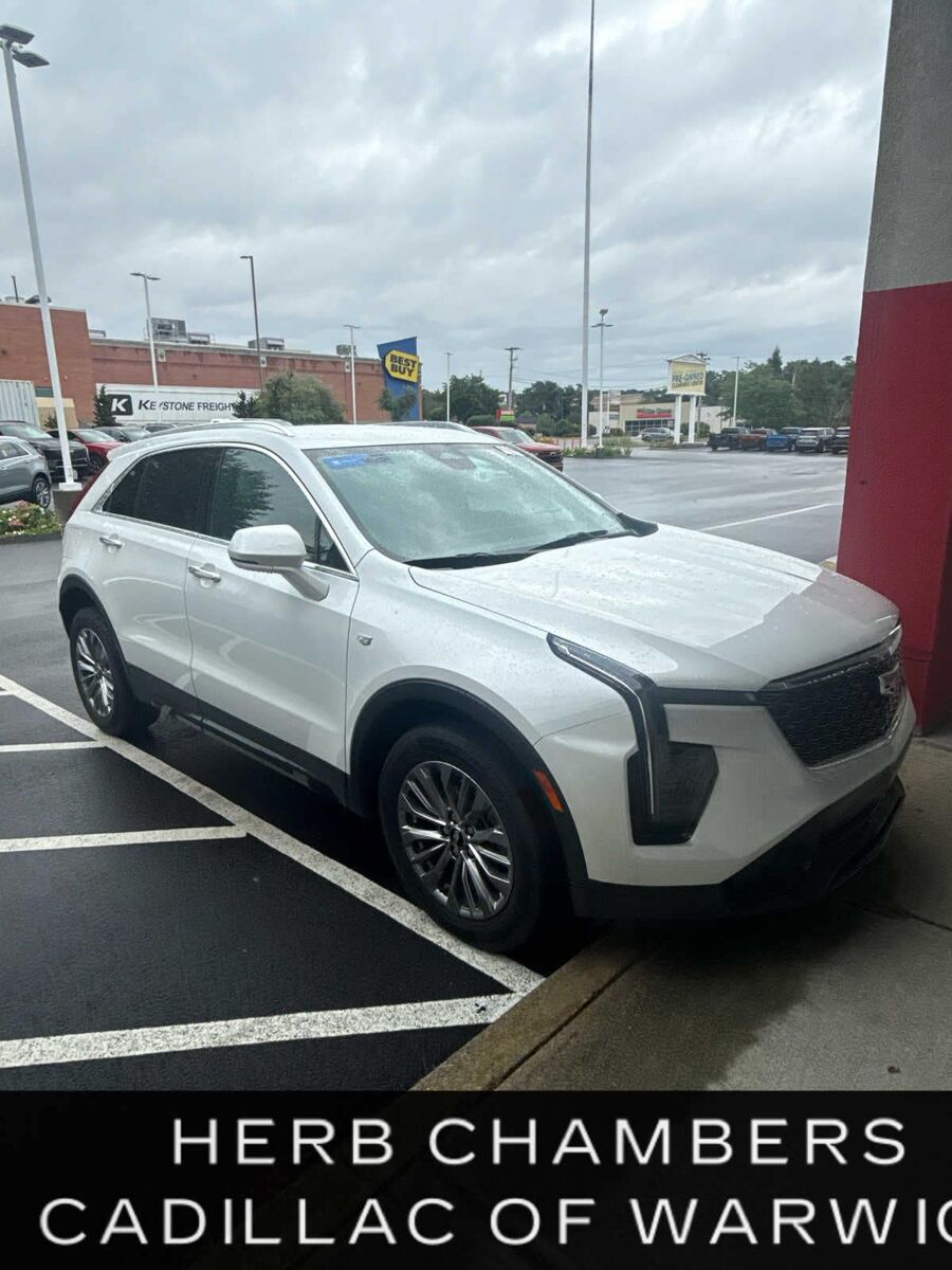 2024 CADILLAC XT4