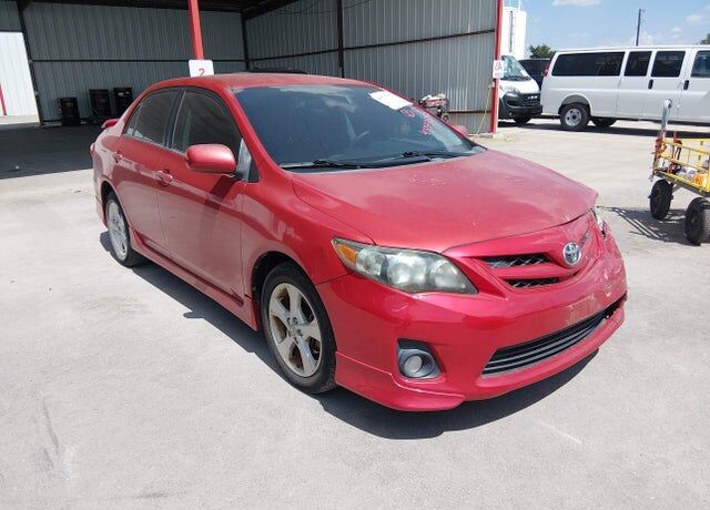 2013 TOYOTA Corolla