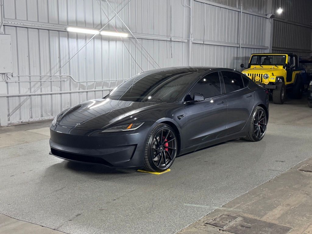 2024 TESLA Model 3