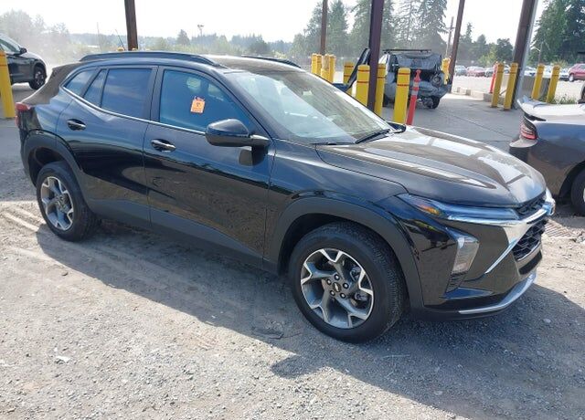 2025 CHEVROLET Trax