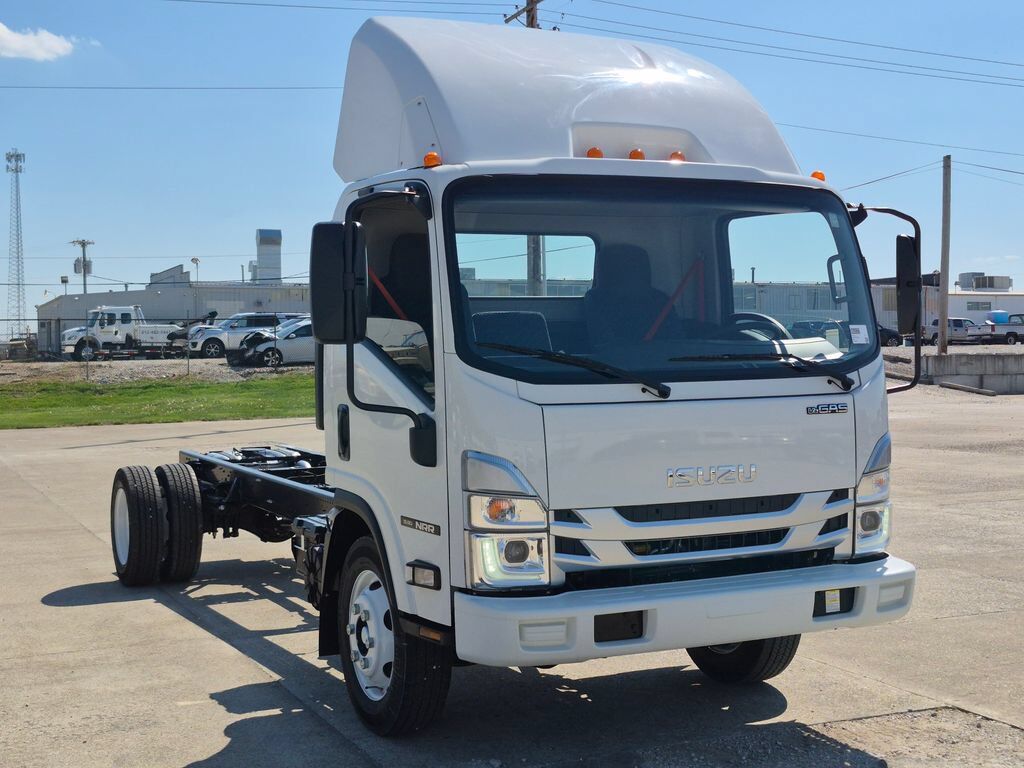 2026 ISUZU NQR