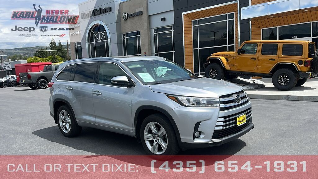 2017 TOYOTA Highlander