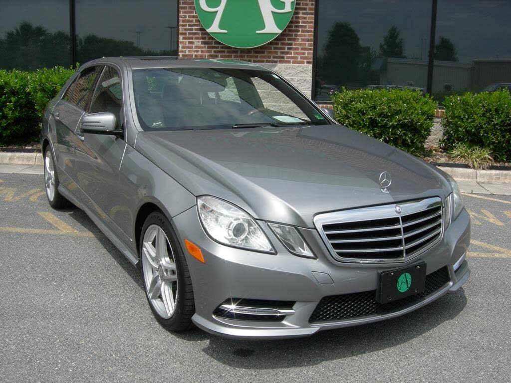 2013 MERCEDES-BENZ E-Class