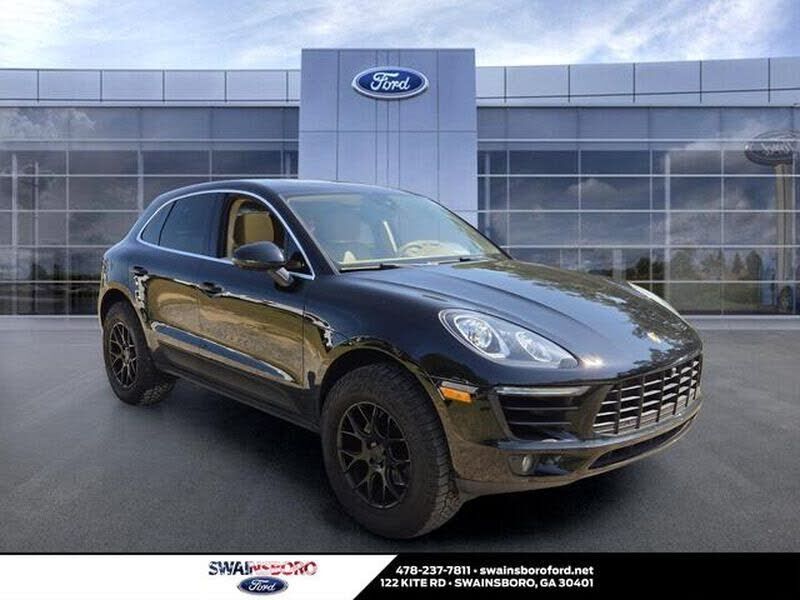 2017 PORSCHE Macan