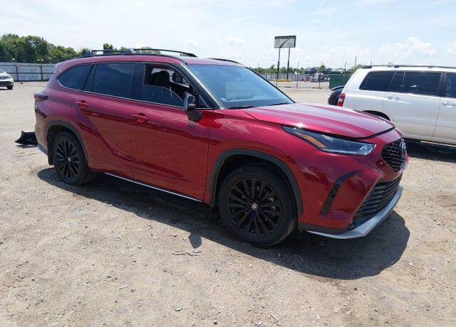 2024 TOYOTA Highlander
