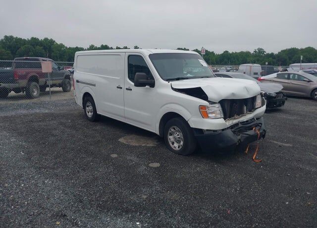 2016 NISSAN NV