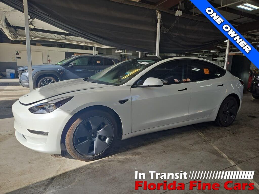 2021 TESLA Model 3