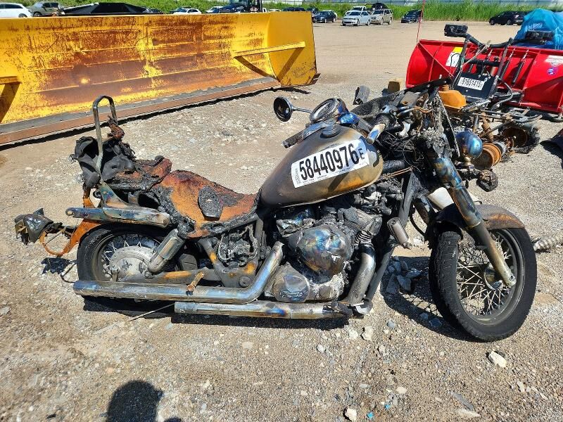 2004 HONDA VT750