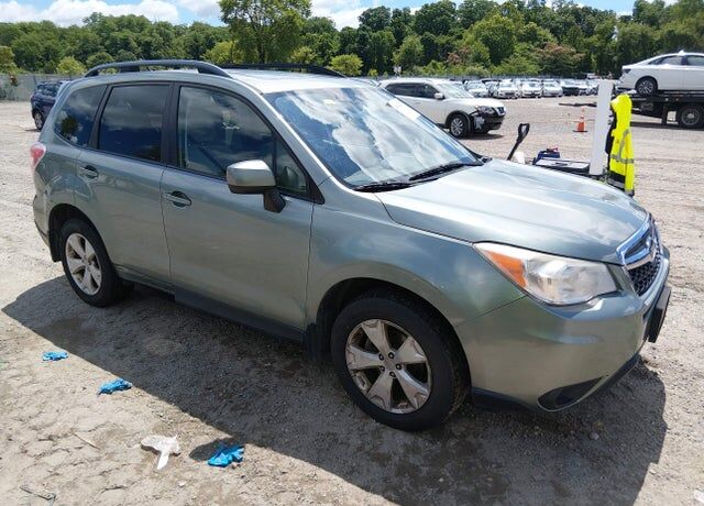 2015 SUBARU Forester