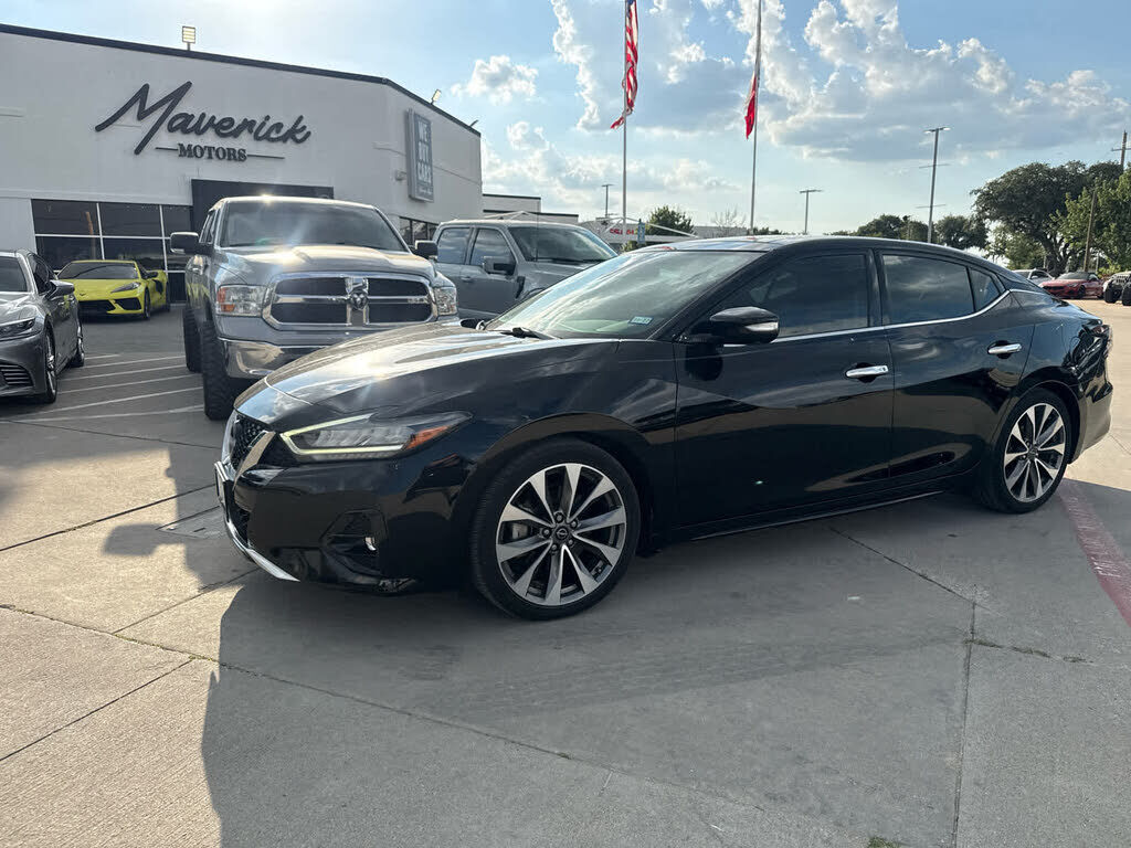 2023 NISSAN Maxima
