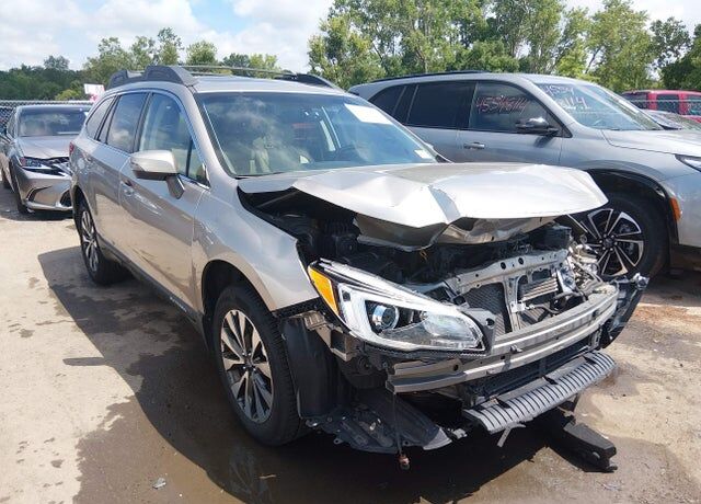 2015 SUBARU Outback
