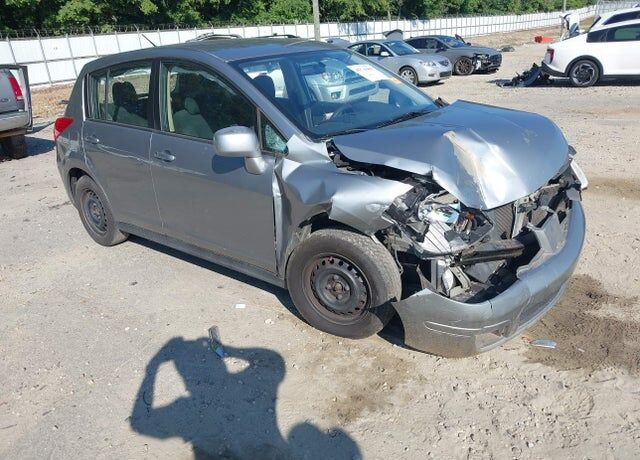 2011 NISSAN Versa
