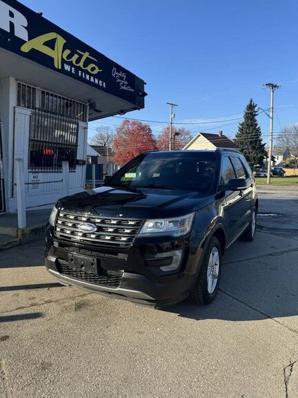 2017 FORD Explorer