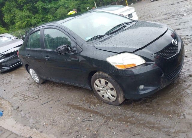 2010 TOYOTA Yaris