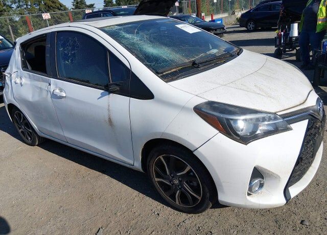2015 TOYOTA Yaris