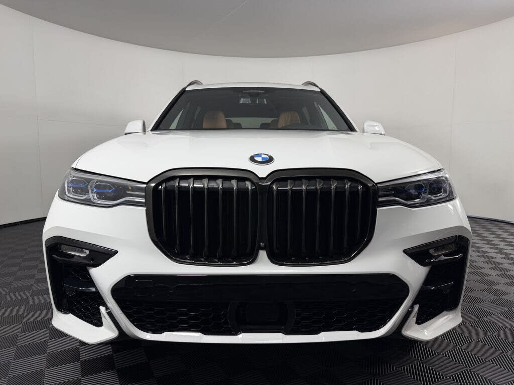 2022 BMW X7
