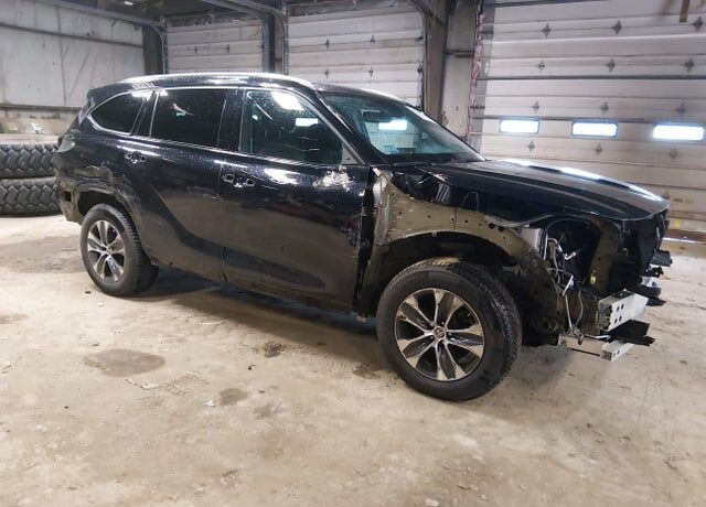 2020 TOYOTA Highlander