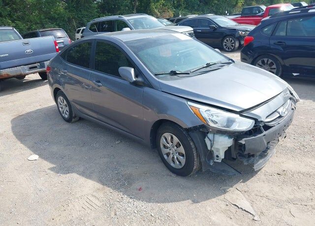 2015 HYUNDAI Accent