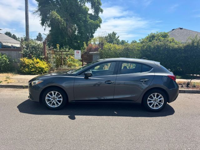2016 MAZDA Mazda3