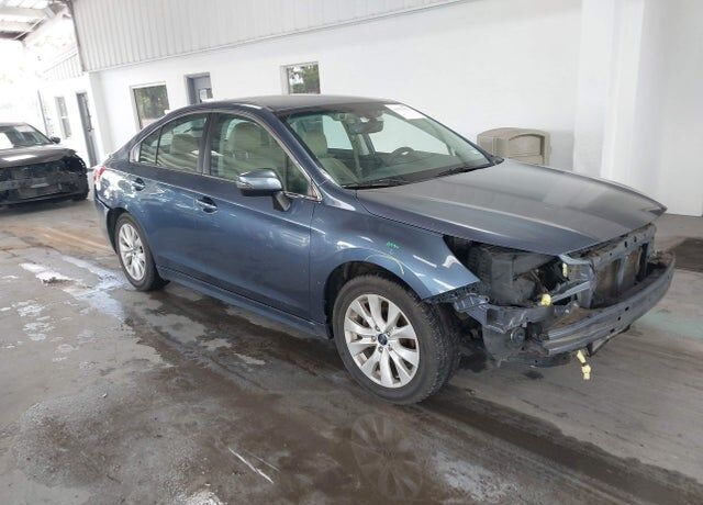 2017 SUBARU Legacy