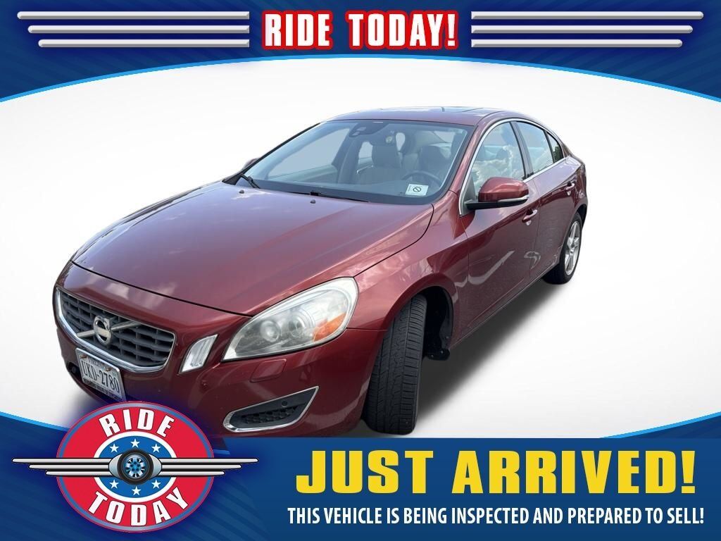 2013 VOLVO S60