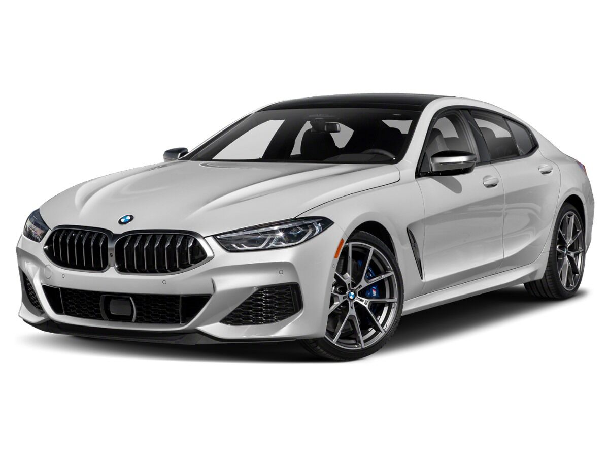 2022 BMW M8